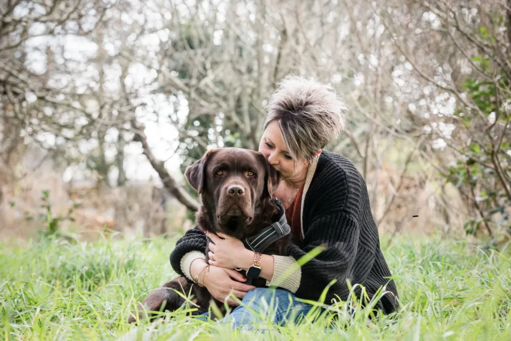 Bilan comportemental pour chien à Donges, séance personnalisée avec éducatrice canine.